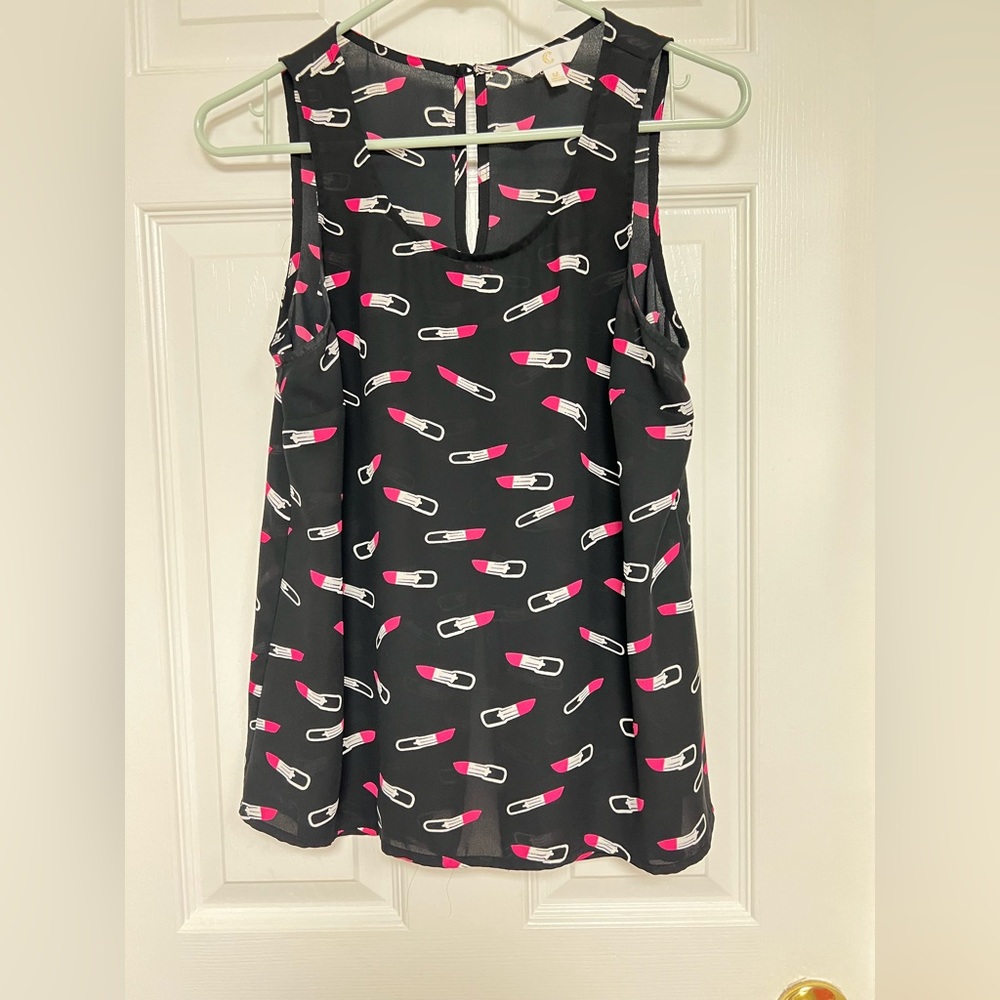 Sleeveless blouse